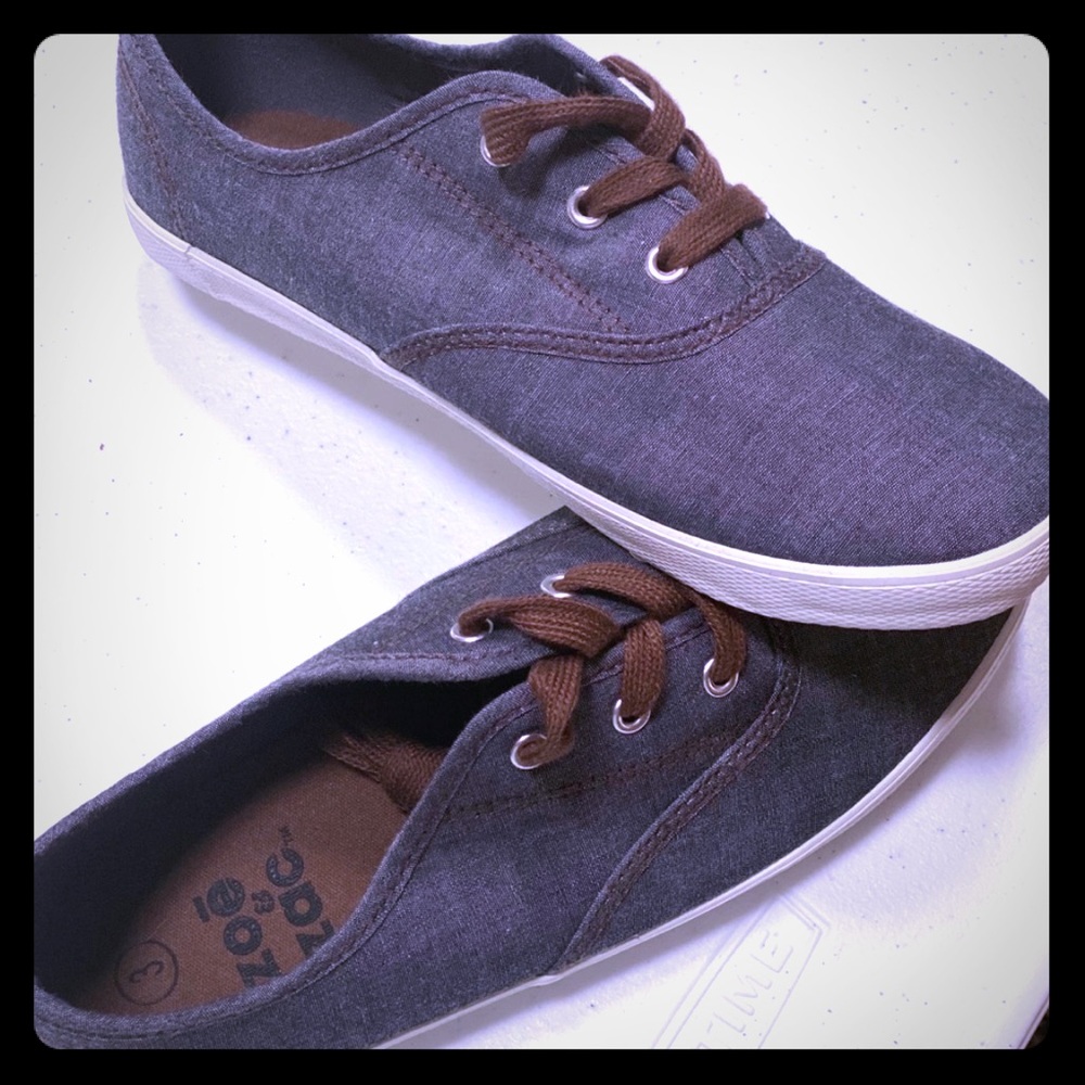 Boys Sneakers (brand new)